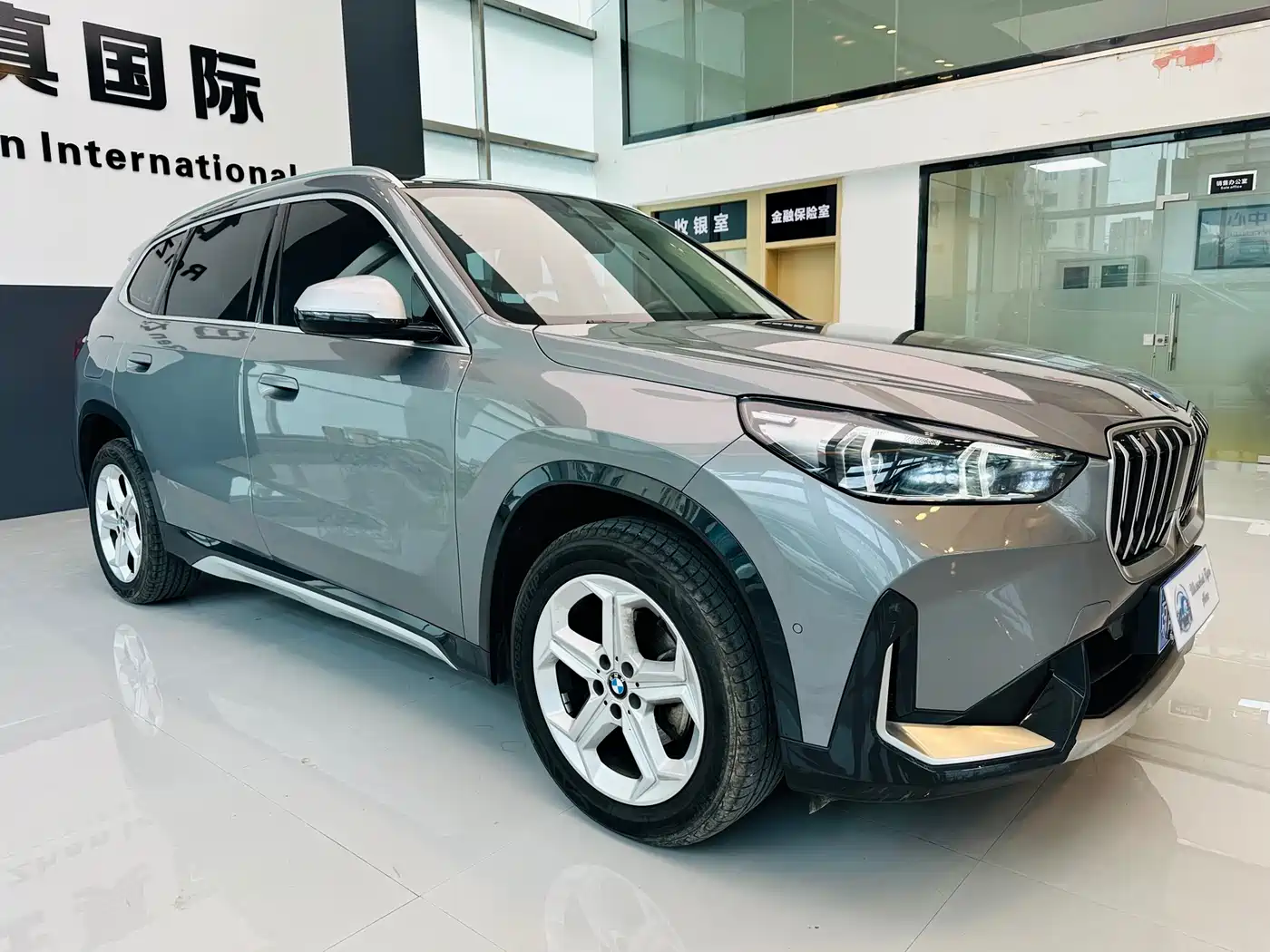 BMW X1 2023 sDrive20Li X Design Package фото 3