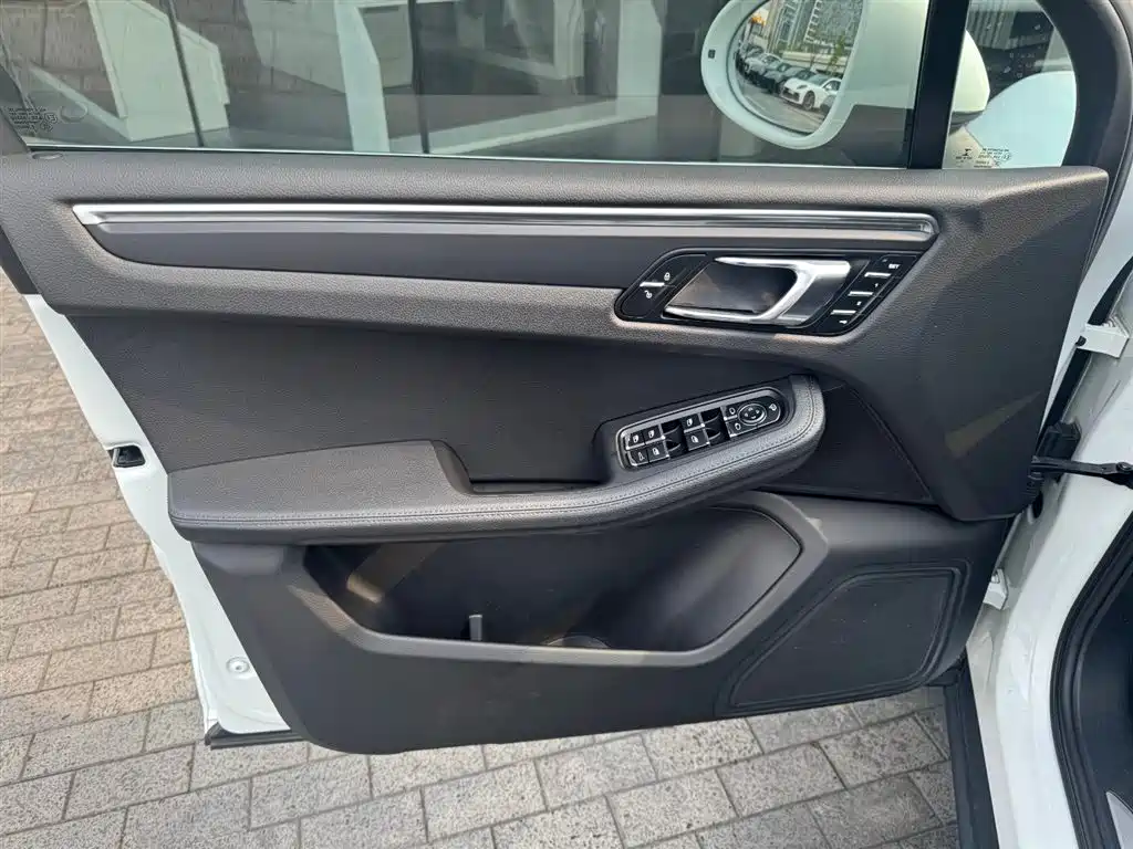 Porsche Macan 2014 Macan 2.0T фото 16