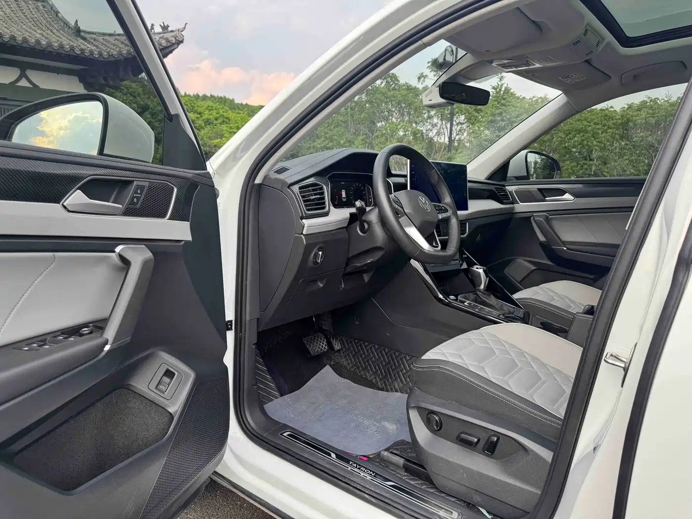 Volkswagen Tayron 2023 280TSI 2WD Luxury Plus Advanced Edition фото 7
