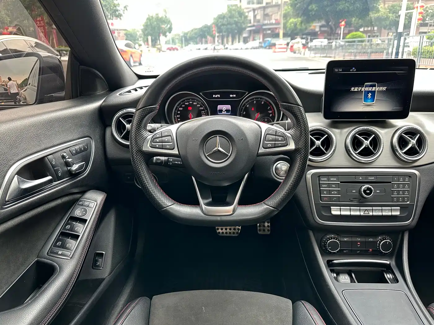 Mercedes-Benz CLA (Import) 2018 CLA 220 4MATIC фото 14