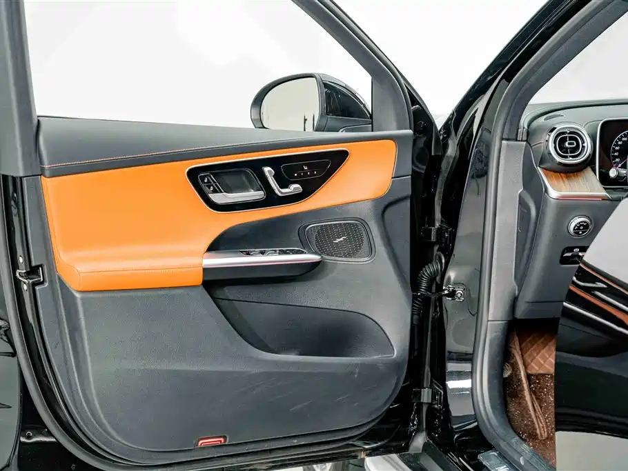 Mercedes-Benz GLC 2025 Facelift GLC 300 L 4MATIC Dynamic 5-seater фото 15