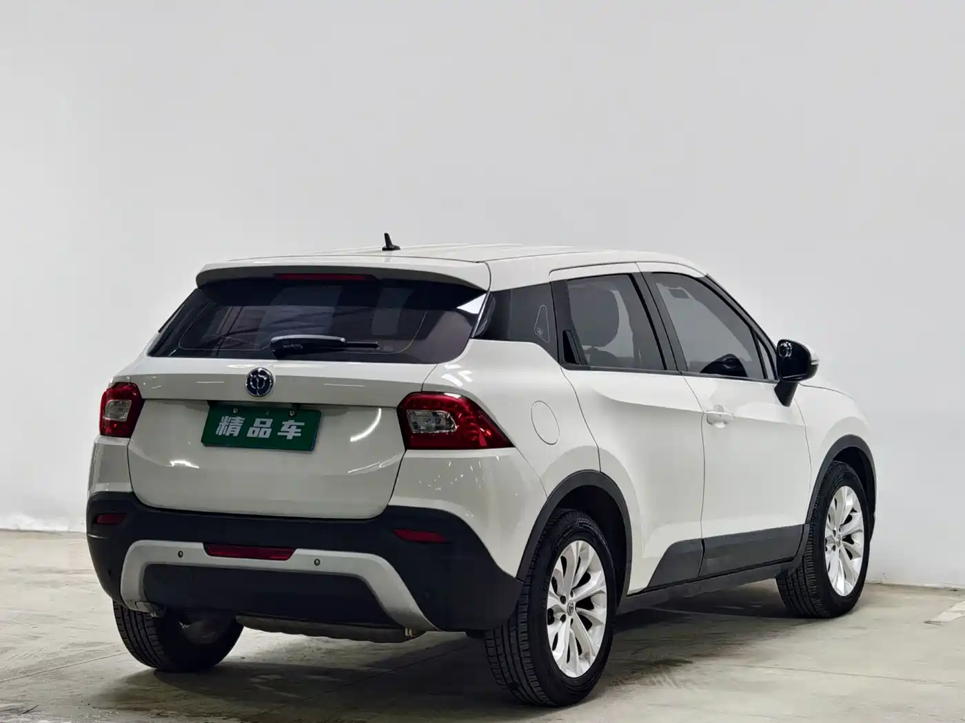 Zhonghua V3 2016 2016 1.5L Automatic Smart