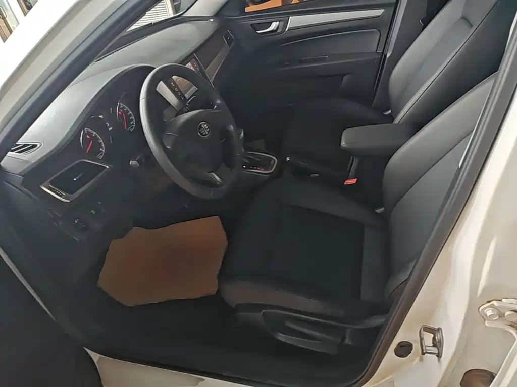 Besturn B30 2020 2019 1.6L Automatic Comfort