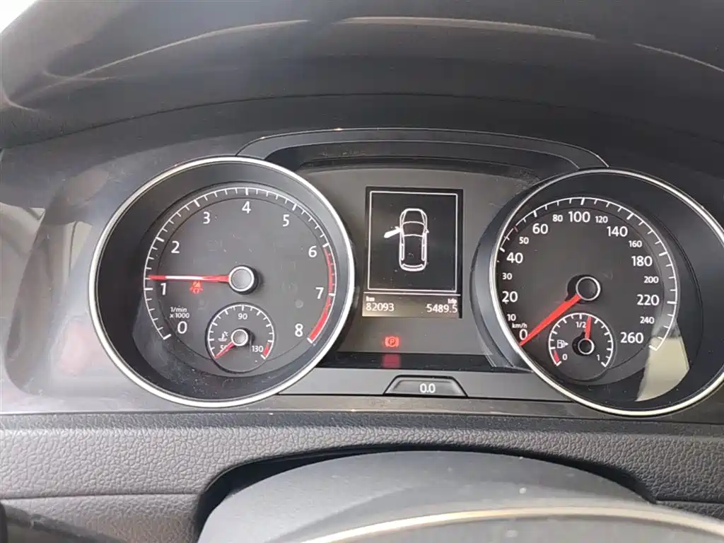 Volkswagen Golf 2018 230TSI Automatic Luxury фото 12