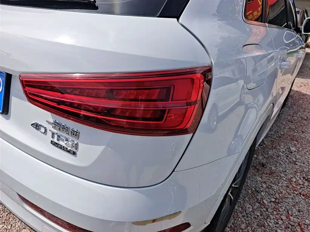 Audi Q3 2017 40 TFSI quattro AWD Sport фото 8