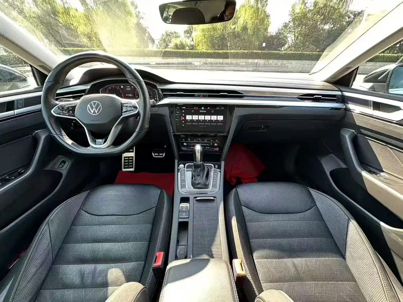 Volkswagen FAW-Volkswagen CC 2023 380TSI Eye-catching Edition фото 6