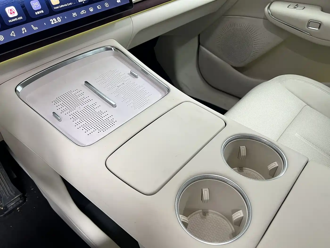 Voyah Auto Voyah Zhiyin 2025 Base фото 15