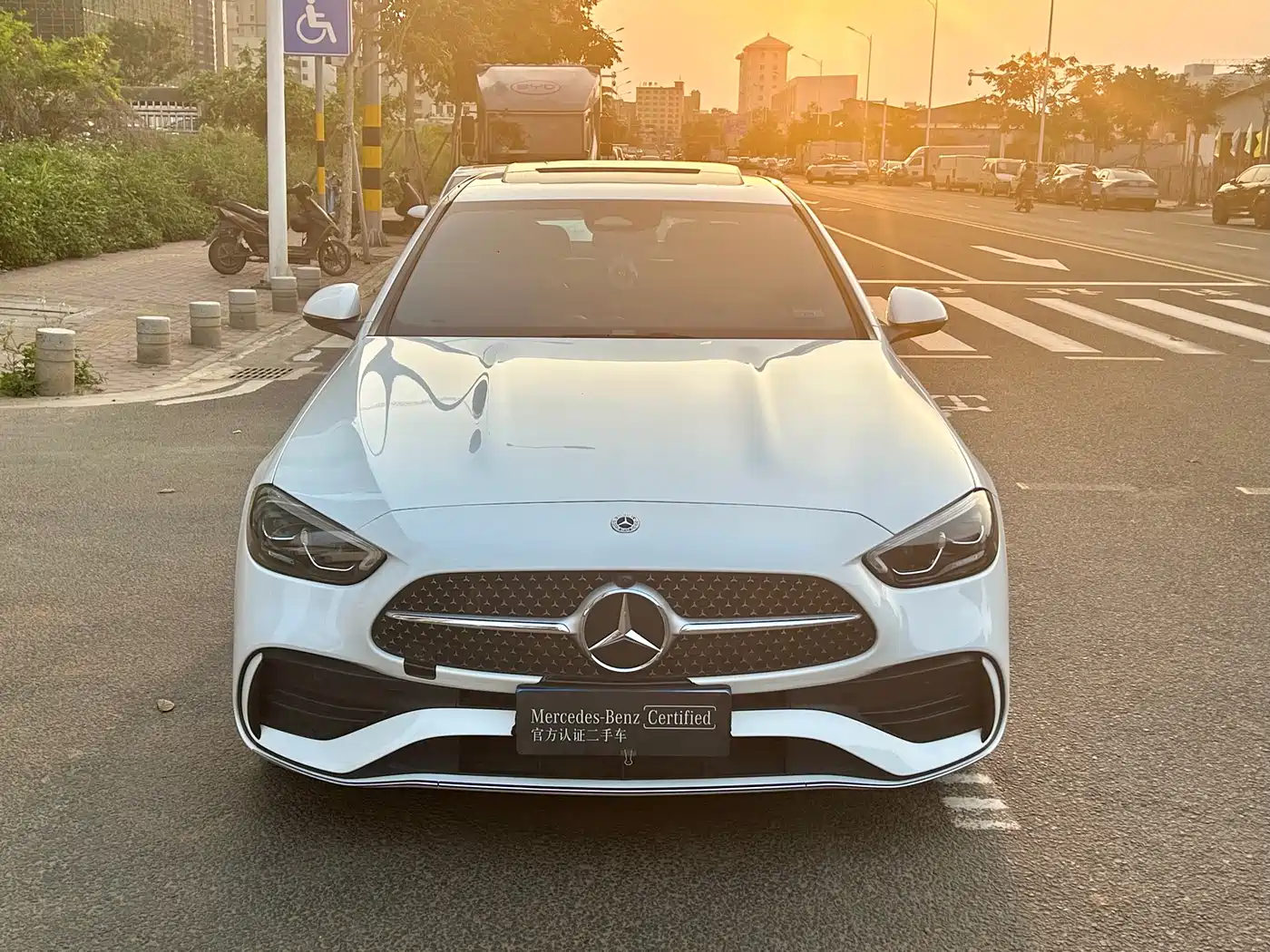Mercedes-Benz C-Class 2024 C 200 L Sport Edition фото 2