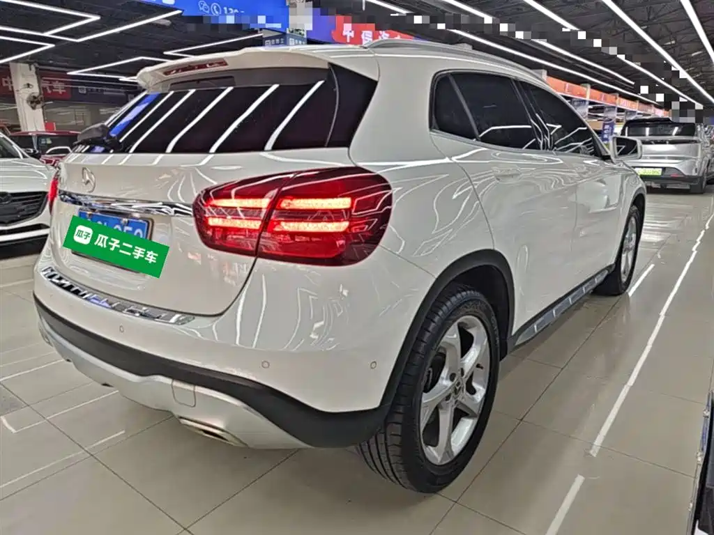 Mercedes-Benz GLA 2019 GLA 200 Dynamic фото 7