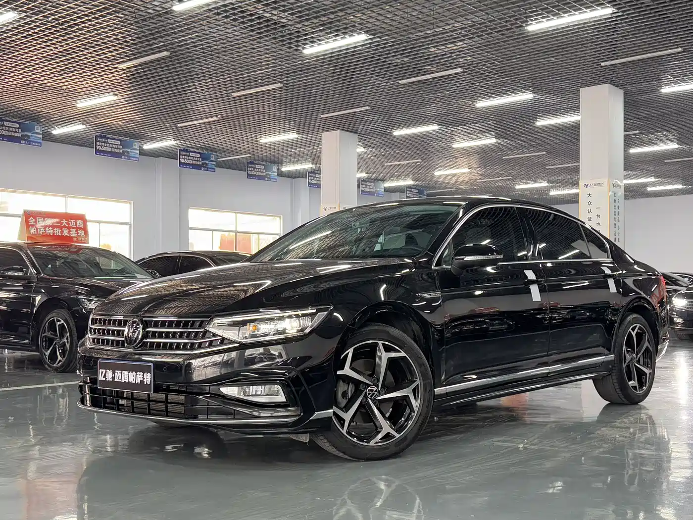 Volkswagen Magotan 2023 Model 2 Million Commemorative Edition 330TSI DSG Luxury