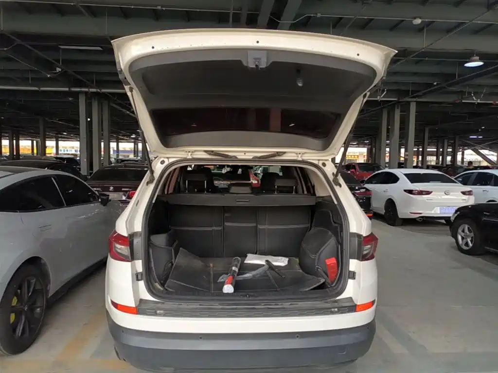 Škoda Kodiaq 2018 Facelift TSI330 5-seat 2WD Comfort Edition фото 19