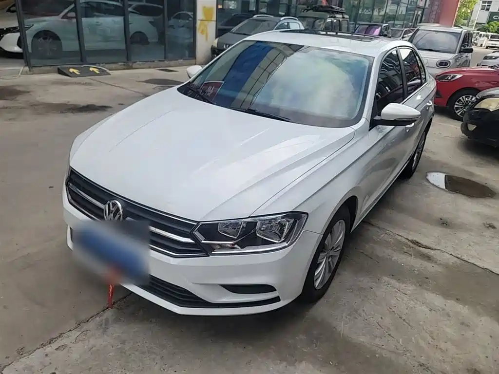 VOLKSWAGEN BORA