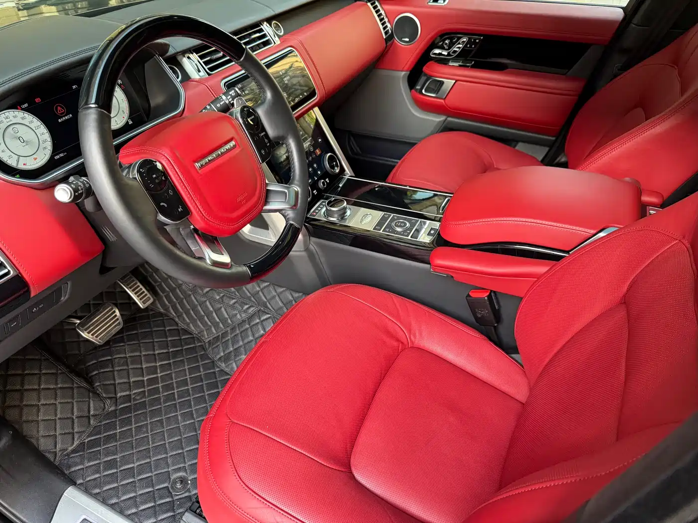 Land Rover Range Rover 2022 3.0 L6 400PS Prestige Genesis Extended Edition фото 8