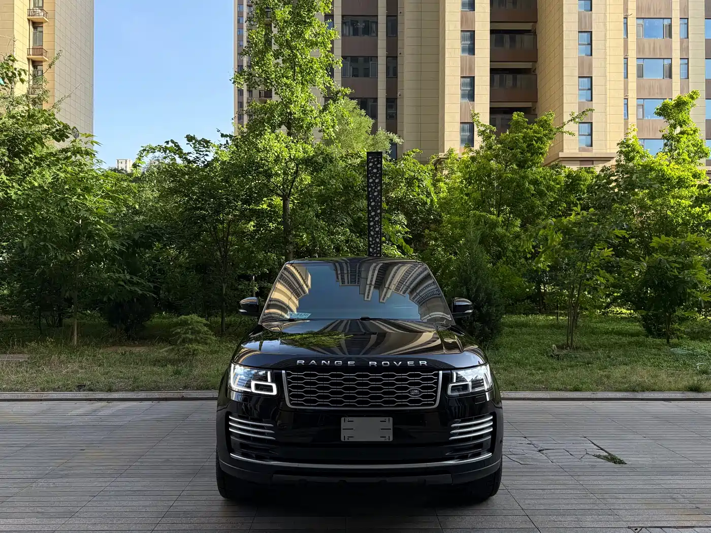 Land Rover Range Rover 2022 3.0 L6 400PS Prestige Genesis Extended Edition фото 3
