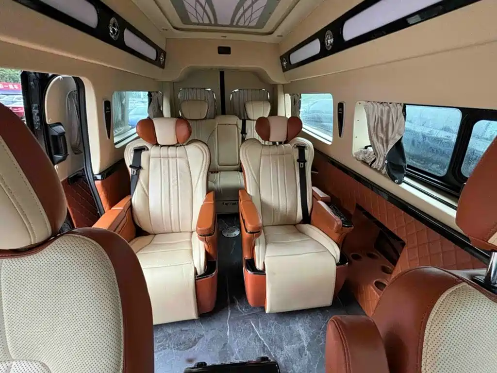 Ford Transit 2023 2023 Model 2.0T Diesel Automatic Business Travel Mid-Axis Mid-Roof 7/8/9 Seater