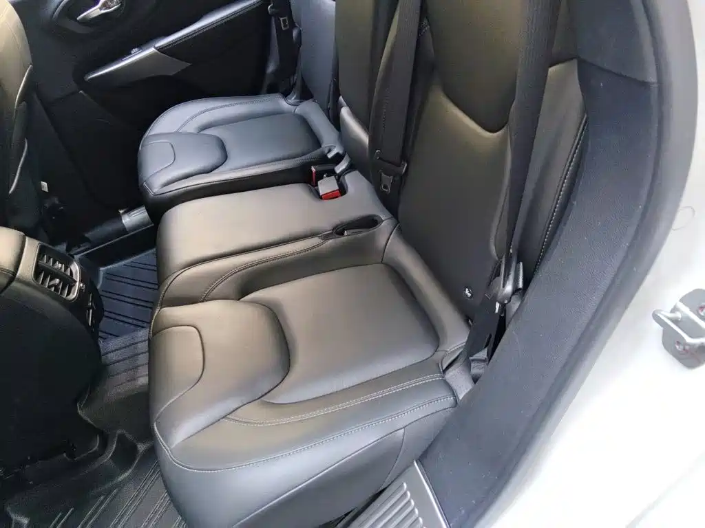 Jeep Cherokee 2020 2019 2.0T 4WD Adventure Edition China VI