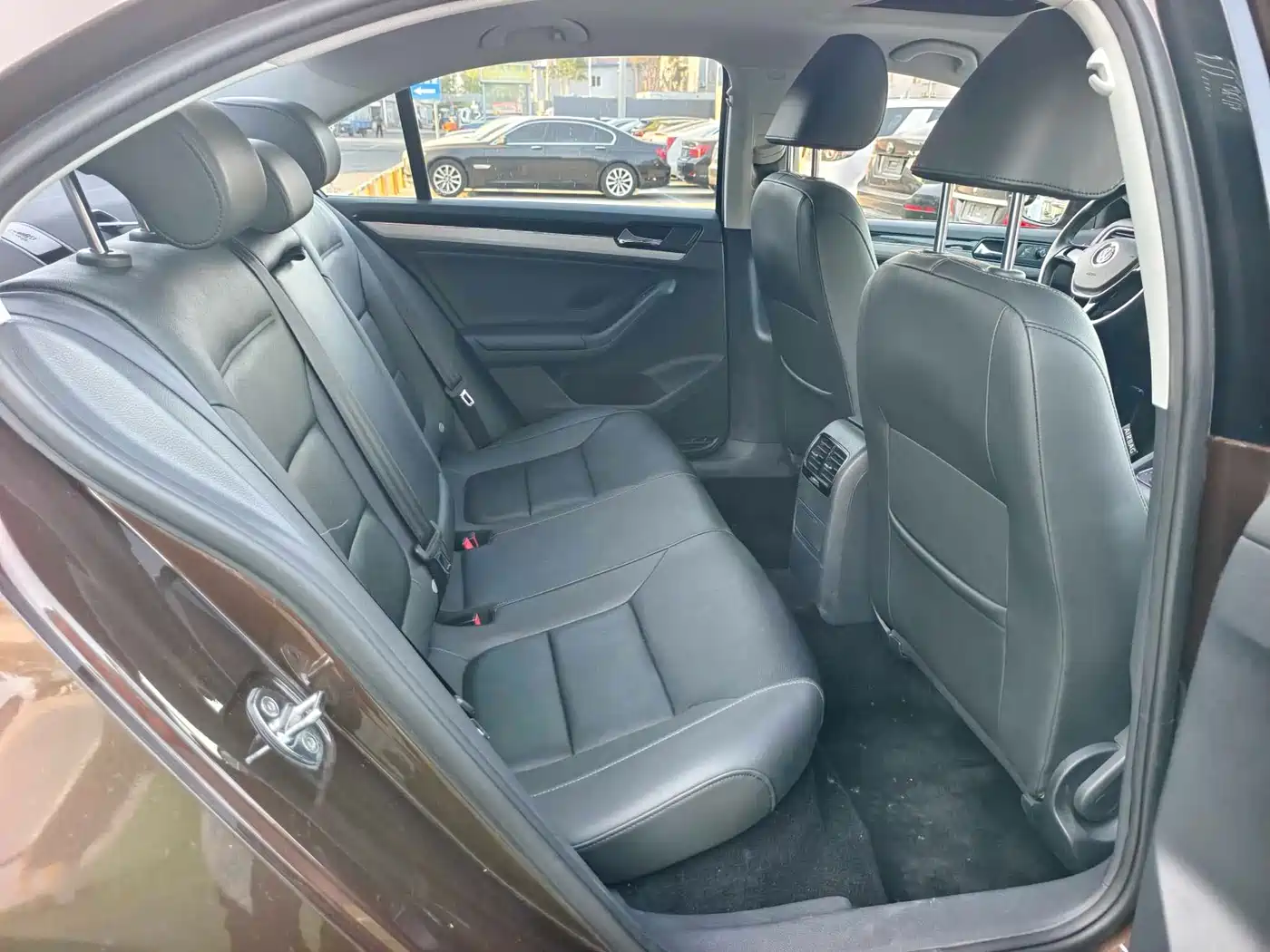 Volkswagen Sagitar 2015 230TSI Automatic Comfort фото 21