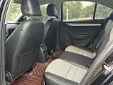 Фото 7 - Škoda Octavia