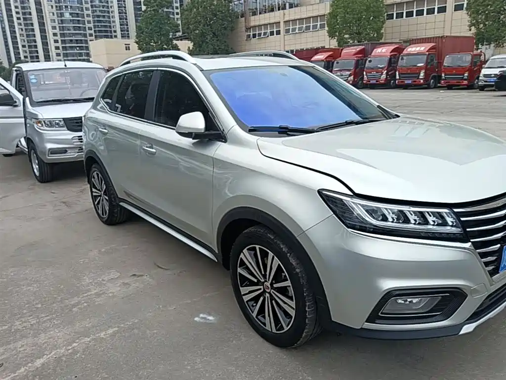 Фото 4 - Roewe RX5