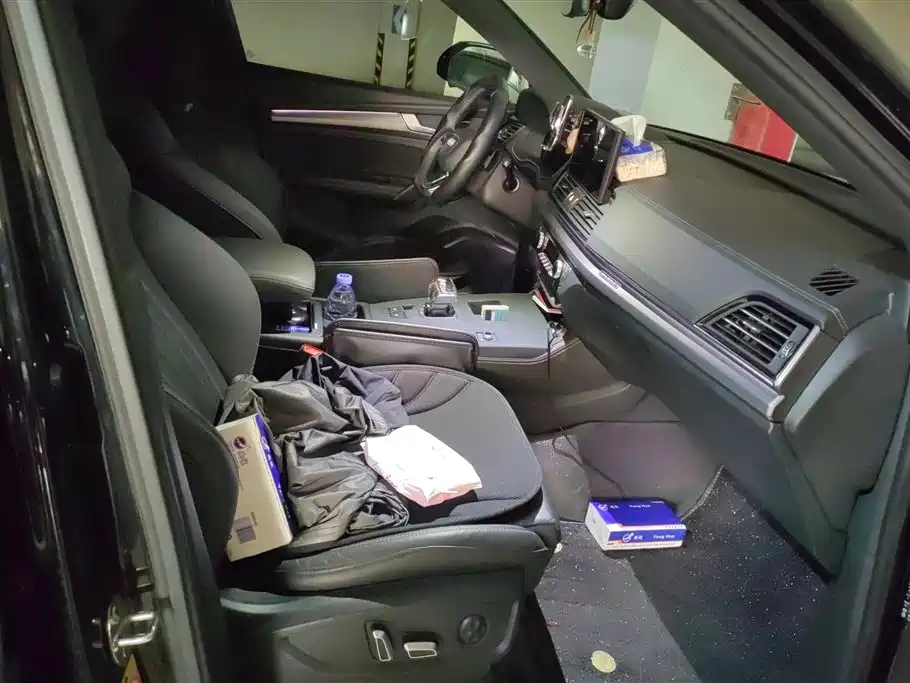 Audi Q5L 2024 Model 40 TFSI Luxury Dynamic фото 8