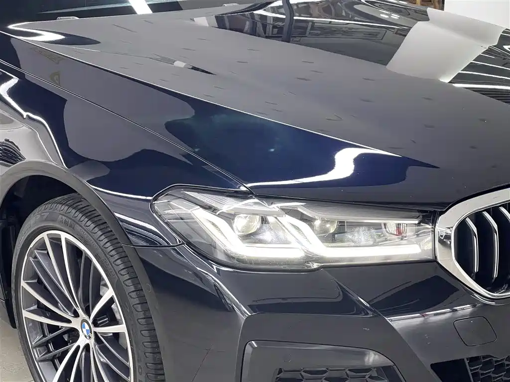 BMW 5 Series 2023 530Li Leading M Sport Package фото 7