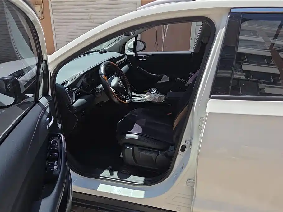 GAC Trumpchi Trumpchi GS4 2020 270T Automatic Elite Tech Version фото 9