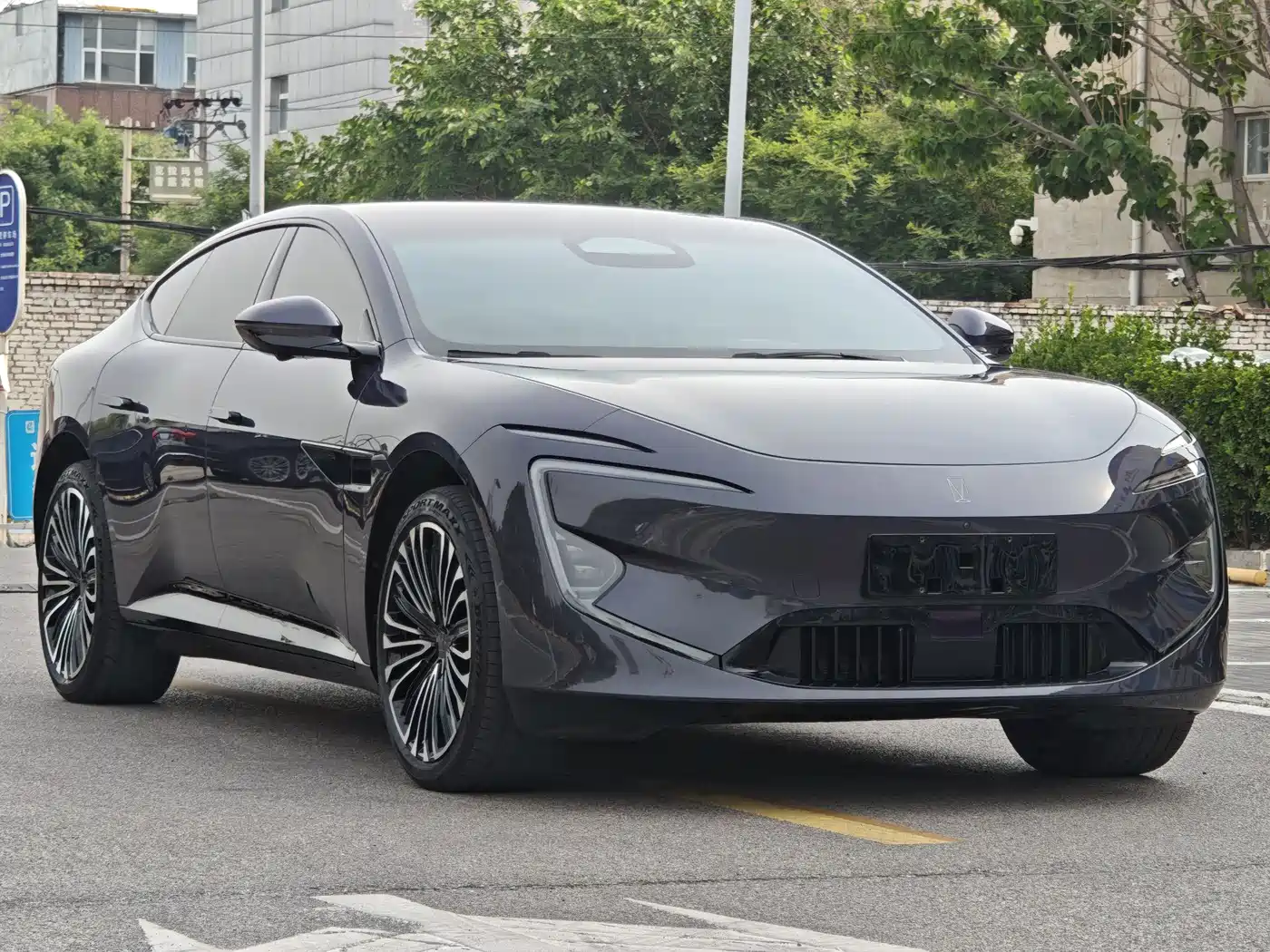 Avatr 12 2024 650 Triple Laser AWD Performance Edition фото 3