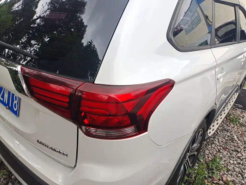 Mitsubishi Outlander 2017 2017 2.0L 2WD Glory 5-seater