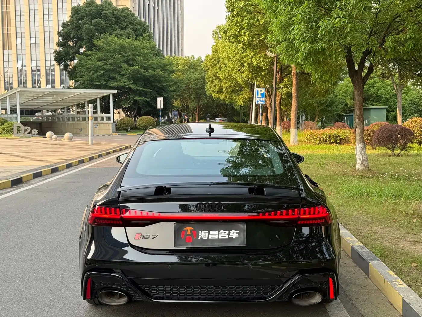 Audi RS 7 2024 RS 7 4.0T Sportback Performance фото 8