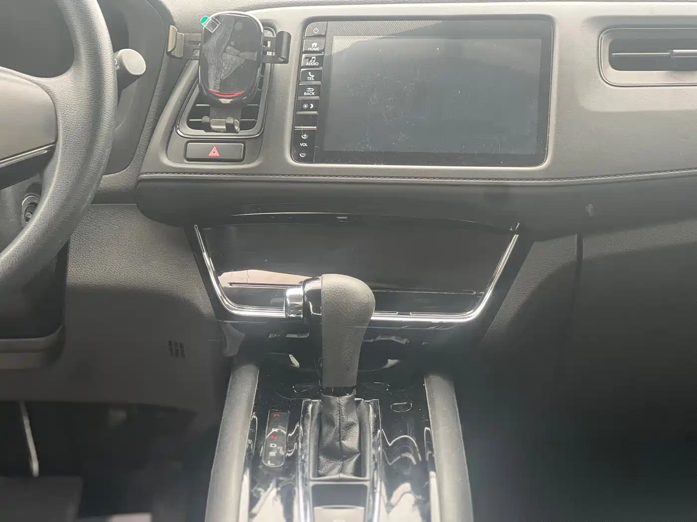 Photo 10 - Honda Vezel