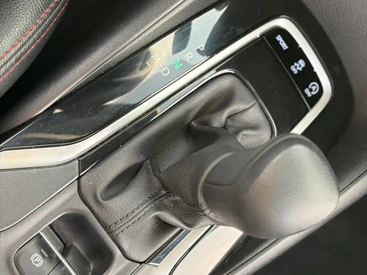 Toyota Levin 2021 185T CVT Luxury Edition фото 9