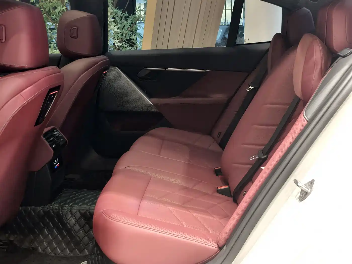 BMW 5 Series 2025 525Li M Sport Package фото 6