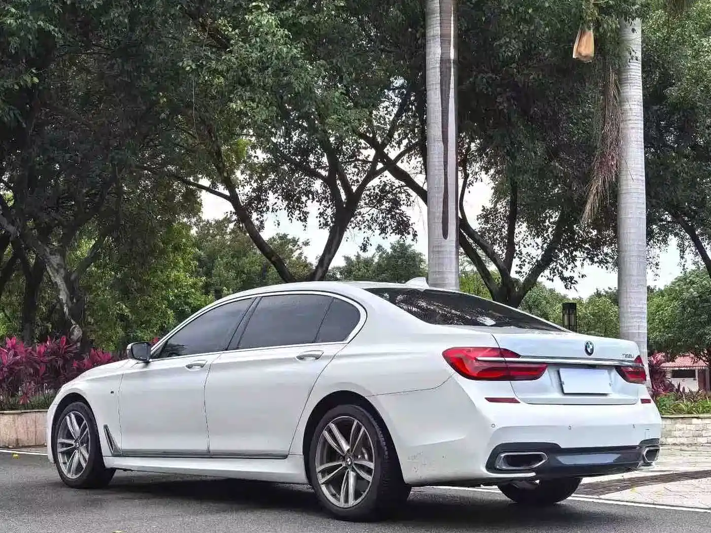 BMW 7 Series 2018 730Li Leading Type M Sport Package фото 9