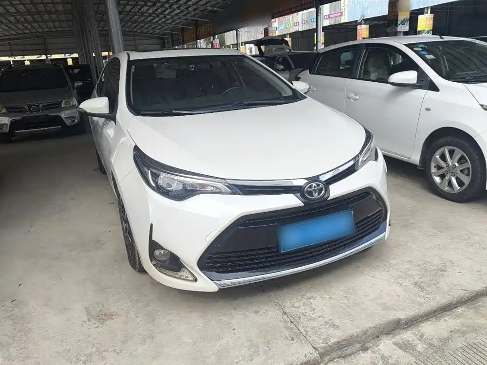 Toyota Levin 2018 185T CVT Premium Edition China V фото 7