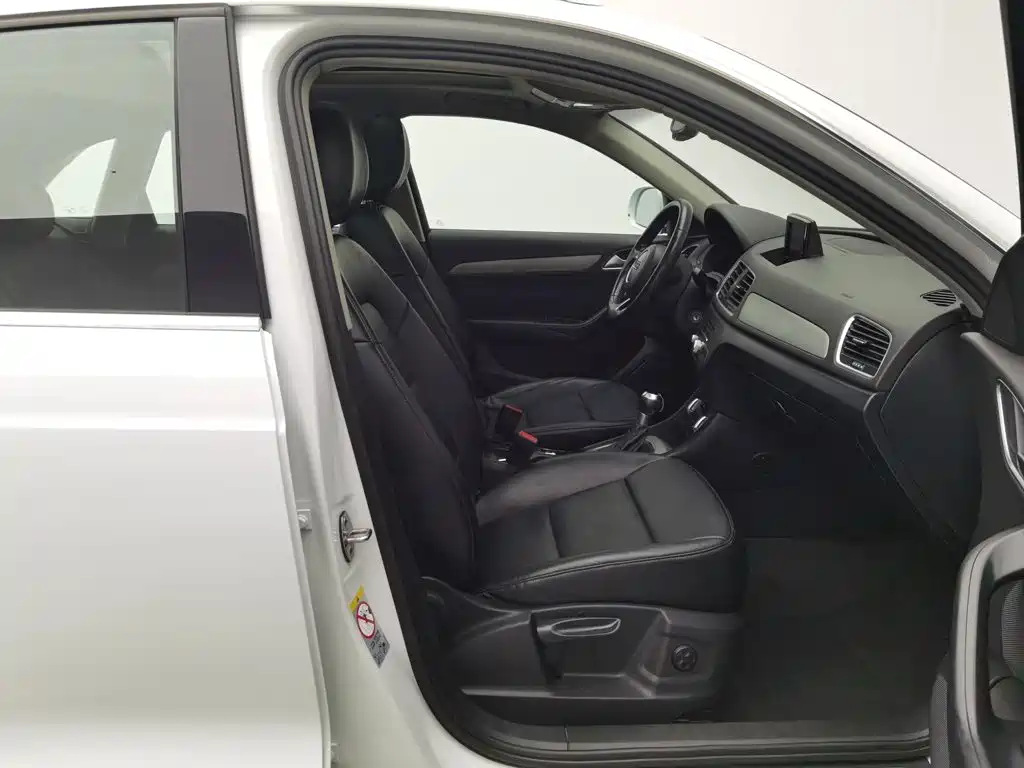 Фото 23 - Audi Q3