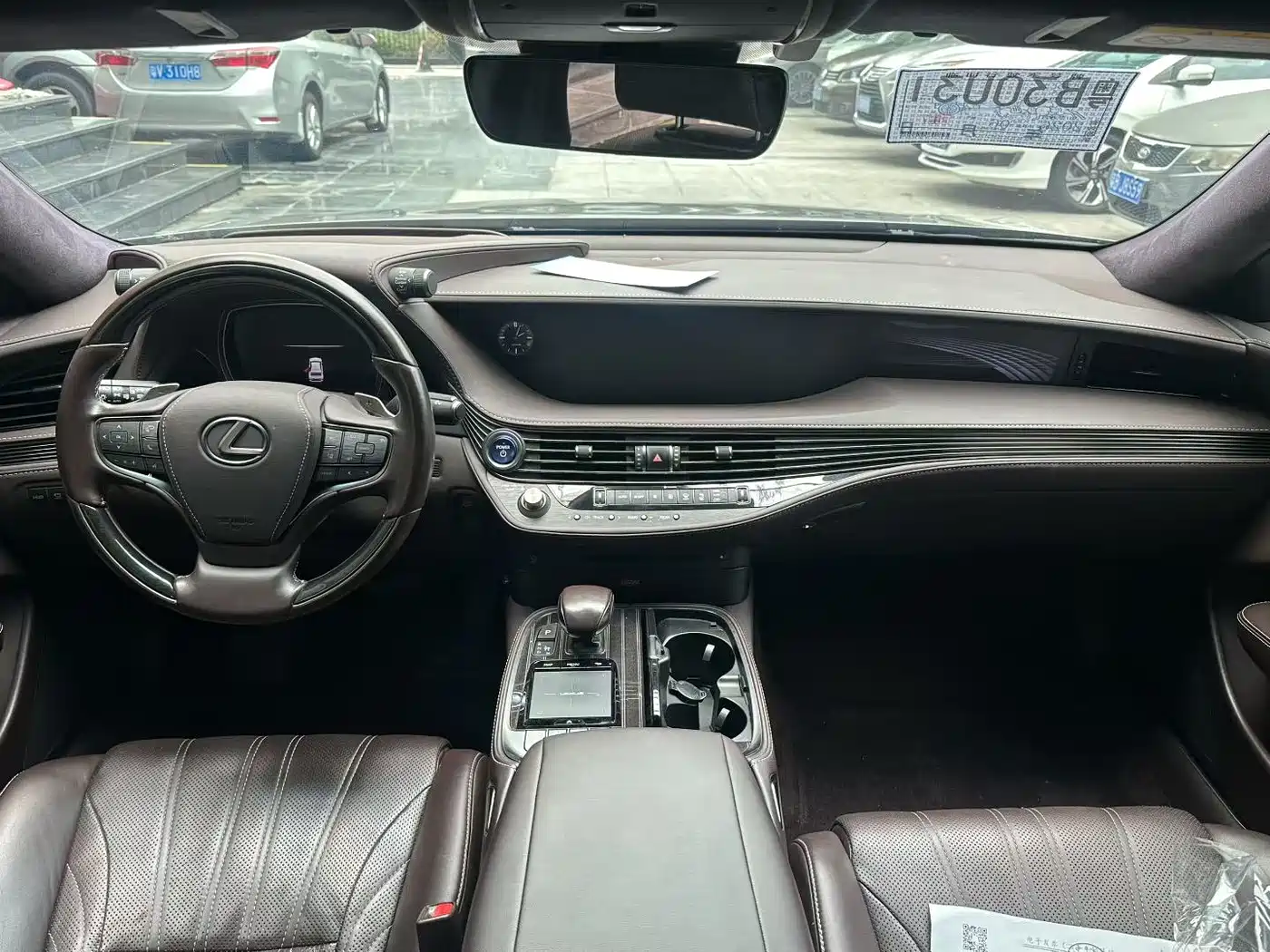 Lexus LS 2018 500h Luxury Edition China V фото 5