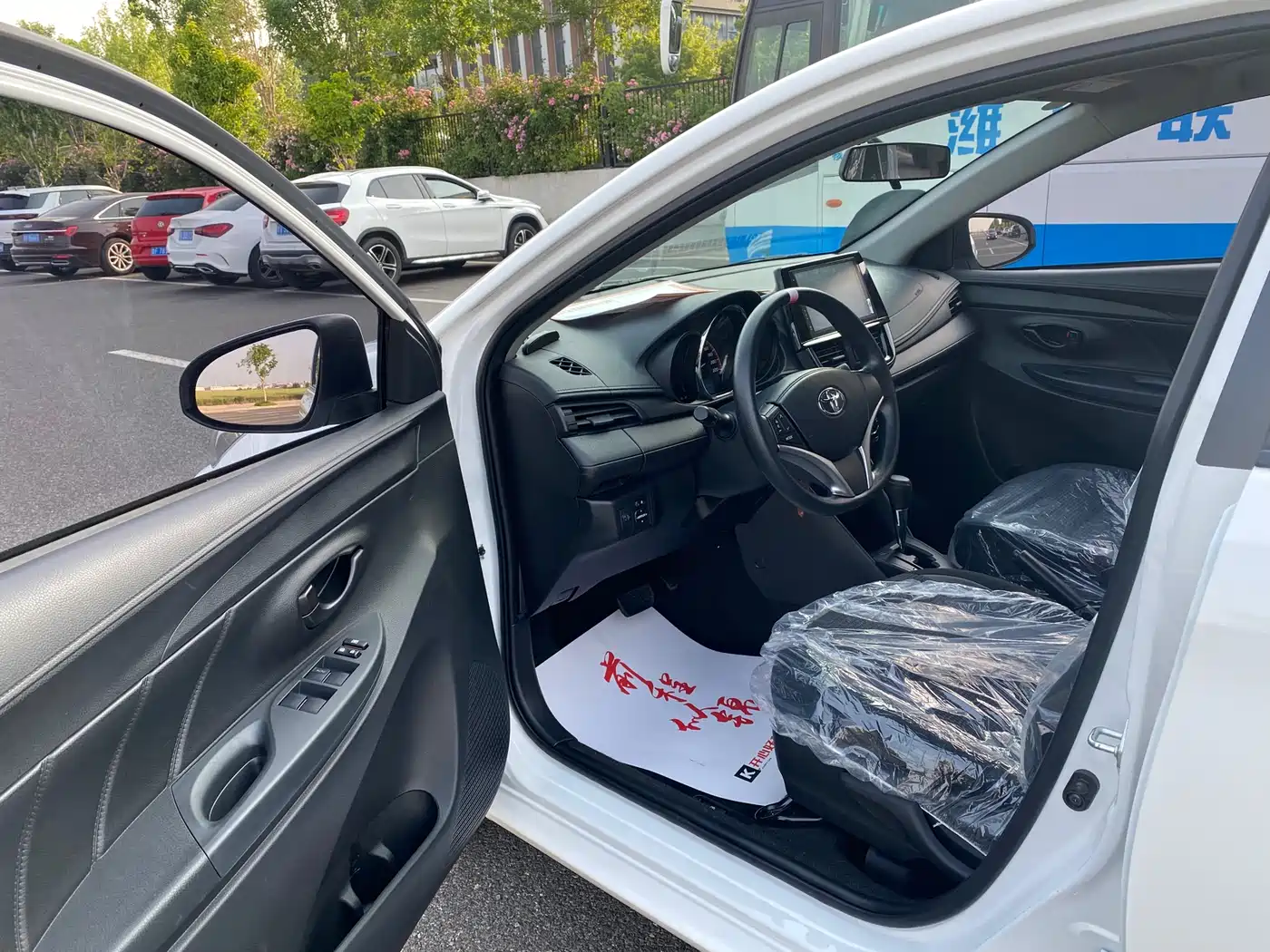 Toyota Vios 2022 1.5L CVT Venture CARE Edition фото 4