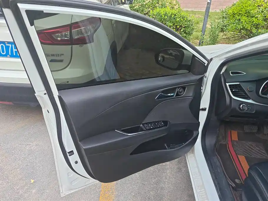 Chevrolet Cavalier 2016 1.5L Automatic Delight Edition фото 7