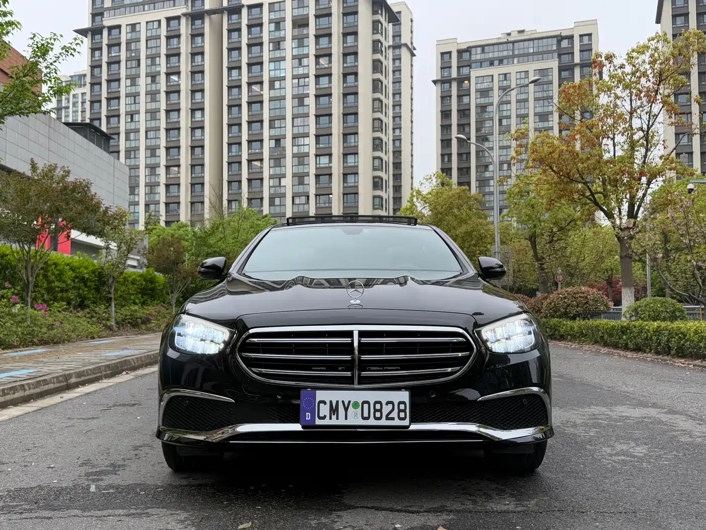 MERCEDES-BENZ E CLASS