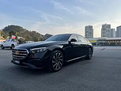 Mercedes-Benz E