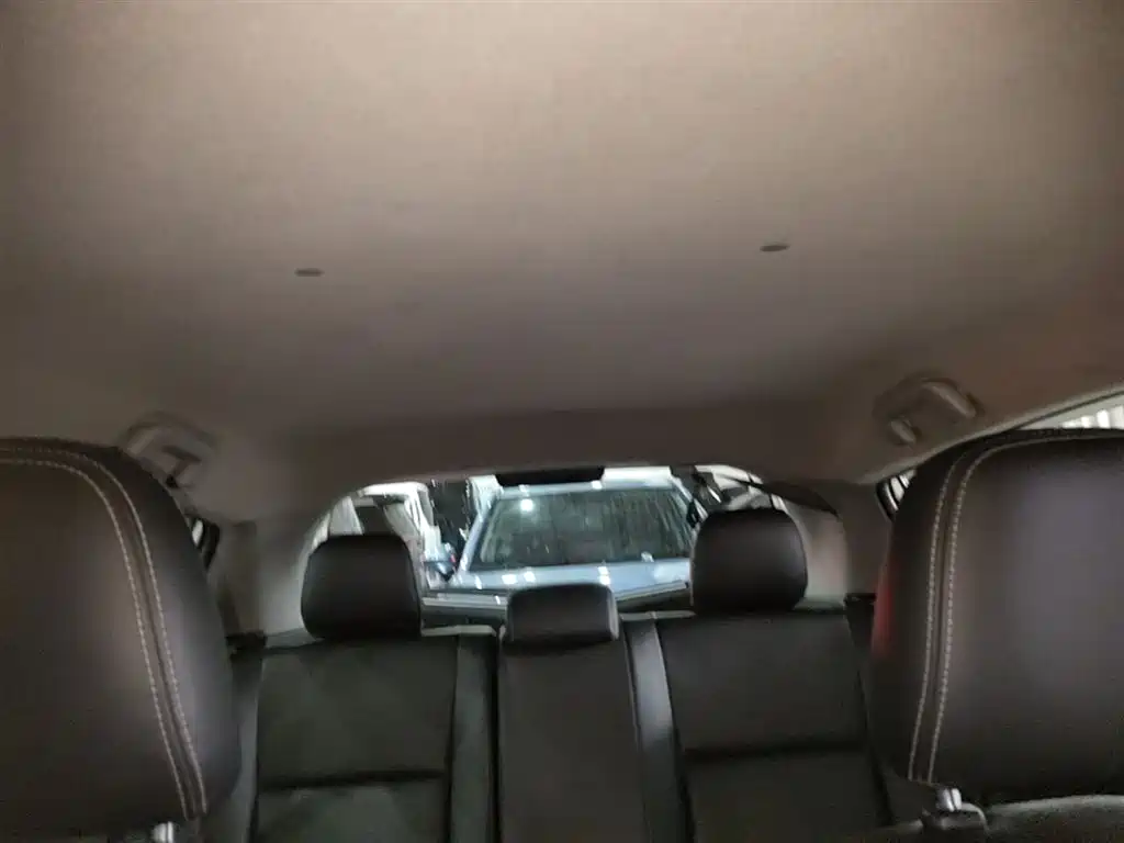 Toyota YARiS L Zhi Xuan 2015 1.5E Auto Charming Edition фото 17