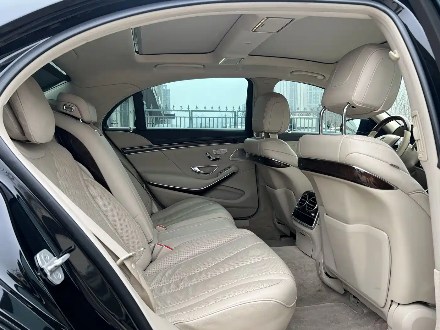 Mercedes-Benz S-Class 2017 S 400 L фото 8