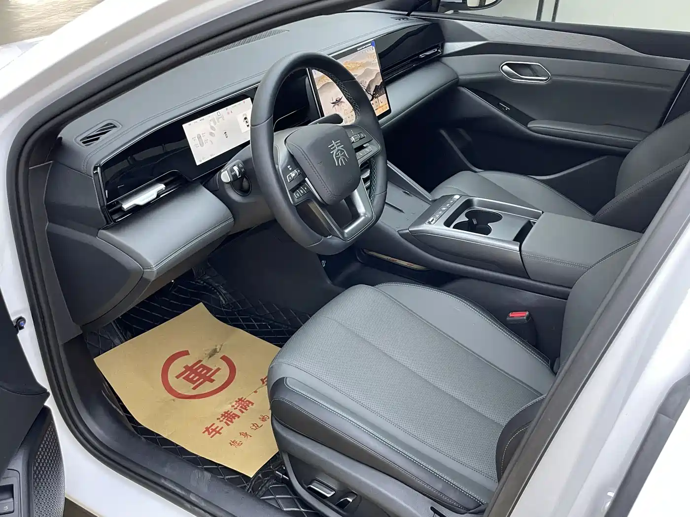 BYD Qin L 2025 EV 545KM Superior фото 3