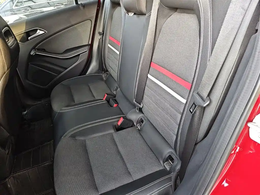 Mercedes-Benz A-Class (Import) 2015 A 180 фото 17