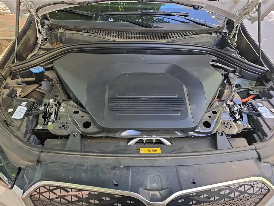 BMW iX1 2023 eDrive25L X Design Package фото 10