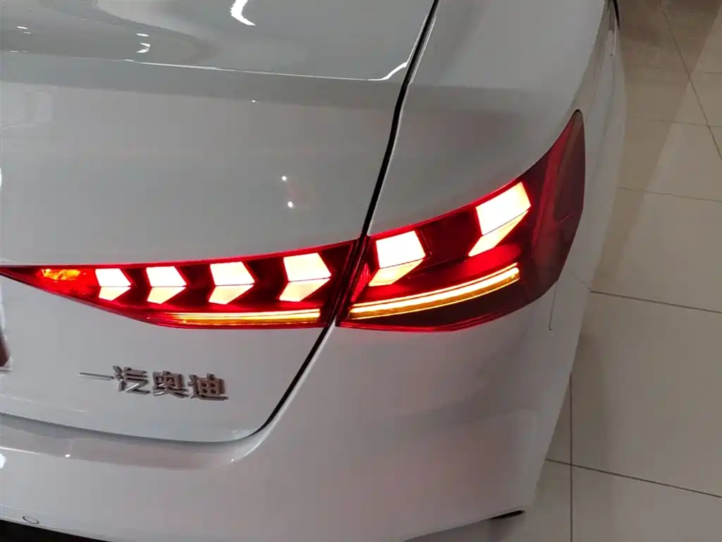 Audi A3 2025 A3L Limousine 35TFSI Flying Premium фото 8