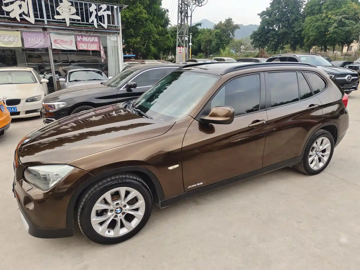 BMW X1 (Import) 2010 xDrive25i фото 11
