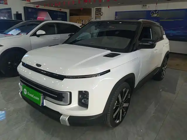 Geely ICON 2024