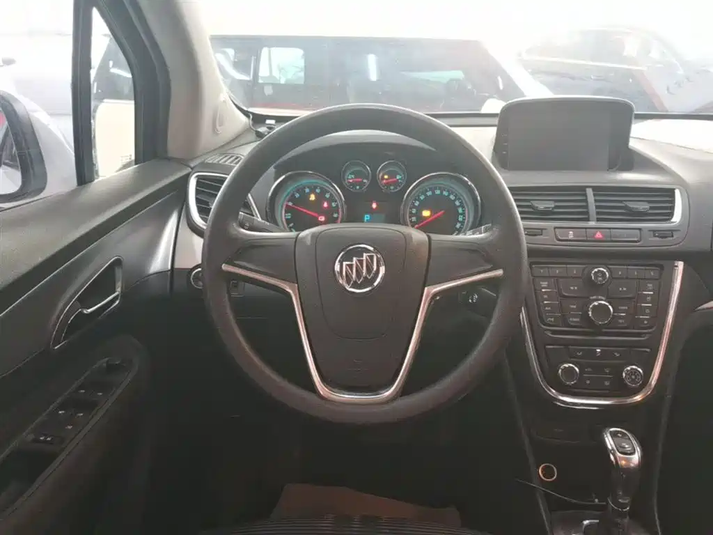 Buick Encore 2015 1.4T Automatic 2WD Urban Elite фото 11