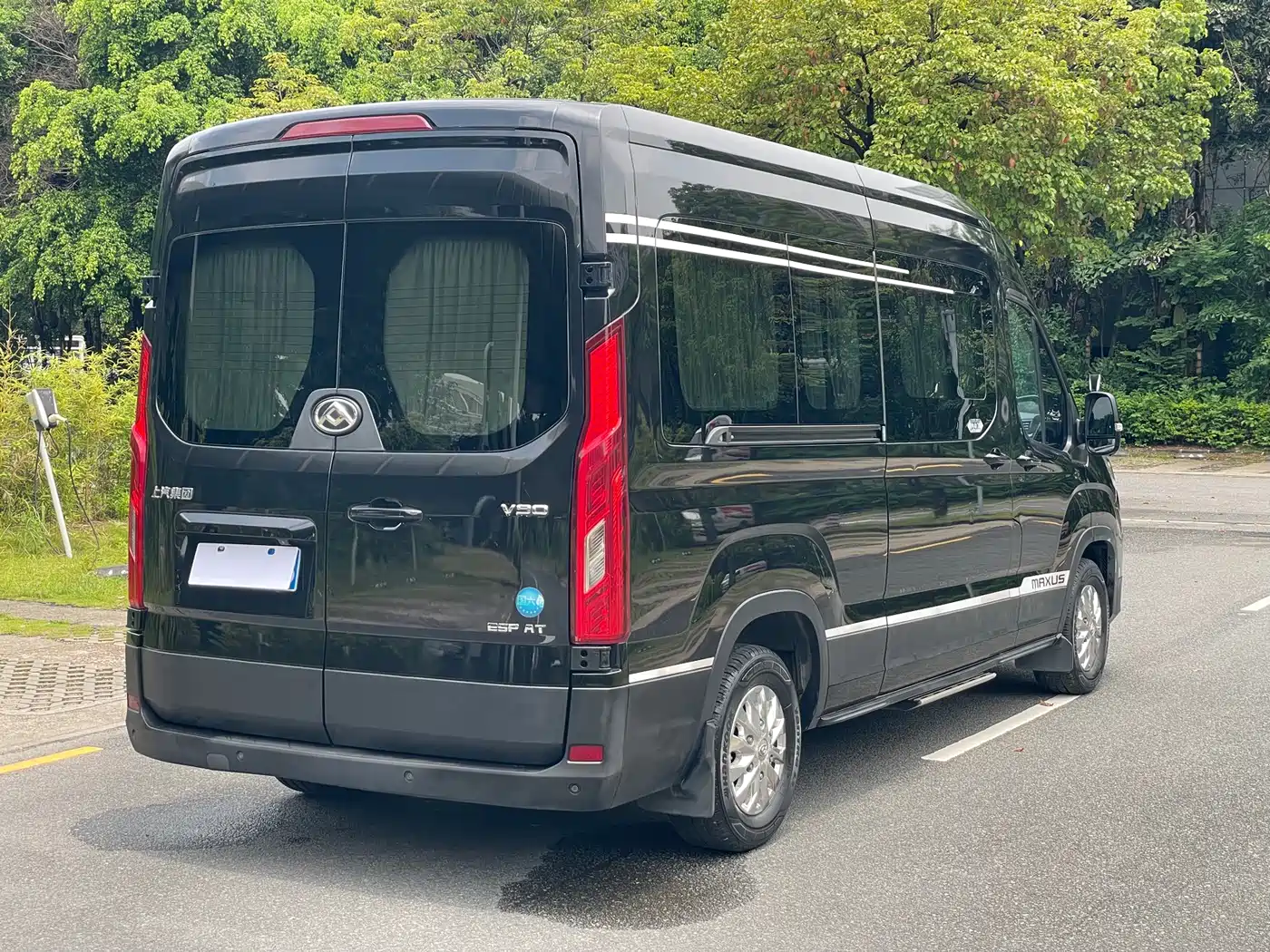SAIC Maxus Xintu V90 2022 2022 2.0T Automatic Rear-Wheel Drive Qimo Edition Extended Axle High Roof